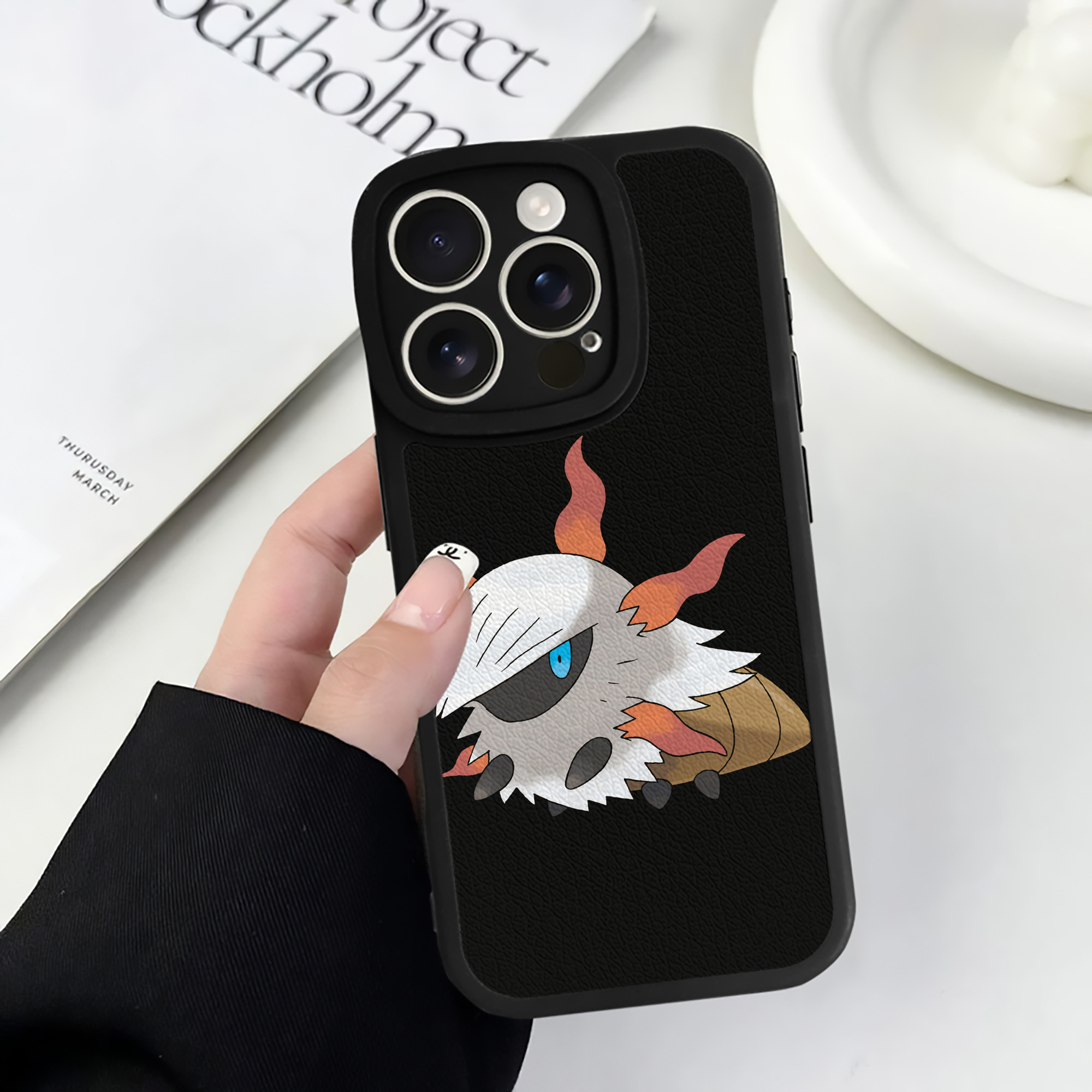 （画像用） ポケットモンスター Pokémon 【iPhone 16シリーズ対応】シリコンスマホケース（レザー調） 材質：シリコン